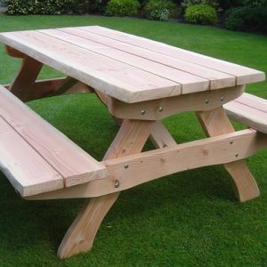 Tuinmeubilair en tuindecoratie