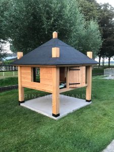 Hout voor dit tuinhuis met overkapping in de Beemster