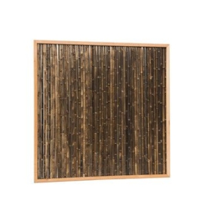 Bamboescherm van zwarte bamboestokken in douglas frame, 186 x 186 cm.
